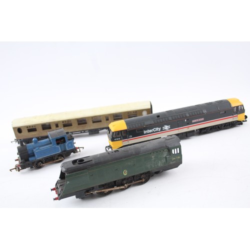 531 - 8 x OO Gauge Model Railways Inc Locomotives Inter City, Triang, Hornby Etc      681563