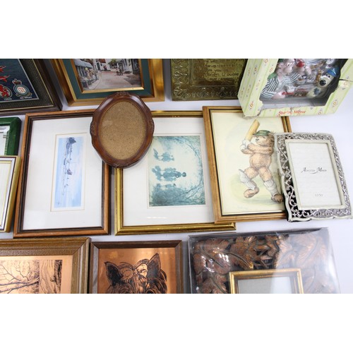 565 - Picture Frames / Art / Prints Job Lot Inc Teddy Playing Cricket - Red Arrows Etc      561311