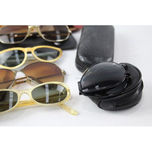 566 - Sunglasses Vintage Glasses Assorted Inc Oversized, Mid Century, Cases, Retro Lot      681646