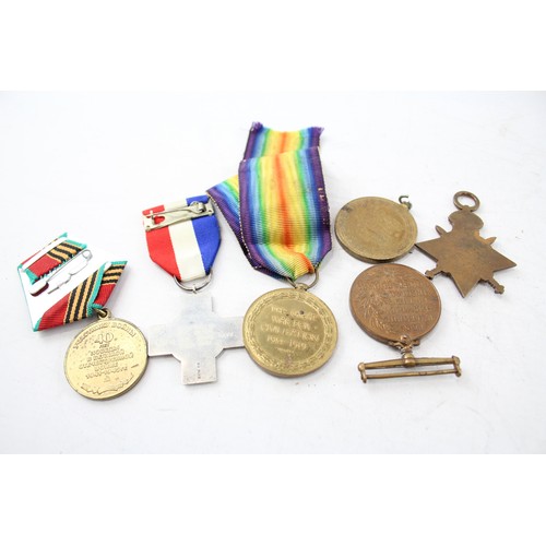 572 - Collection of Medals Inc. WWI, GVI, Russian, Etc. x6      2341411