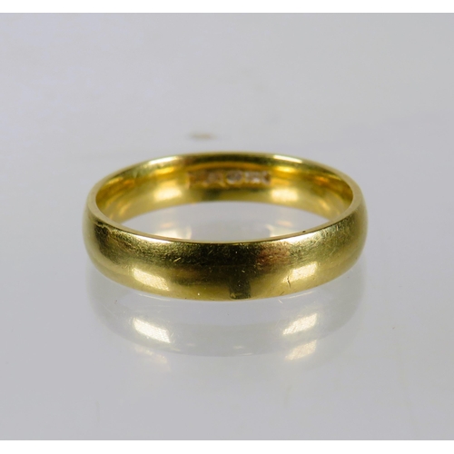 496 - 18ct Yellow Gold Plain Band.  Finger size  'L-5 to M'   3.7g