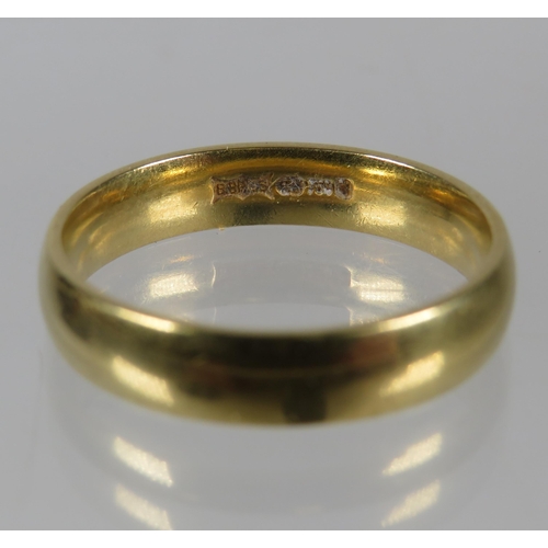 496 - 18ct Yellow Gold Plain Band.  Finger size  'L-5 to M'   3.7g