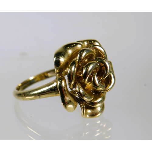 498 - 9ct Solid Gold Rose Flower ring.  Finger size 'O-5 to P'    4.5g