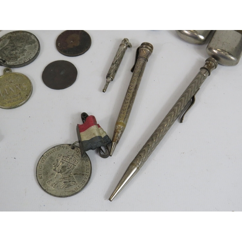 850 - Mixed collectables lot including lighter, medals, tokens, banknotes, pencils and some silver items.