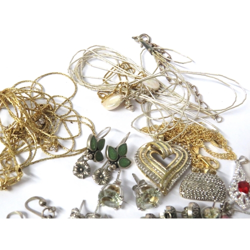 229A - Selection of 925 Silver jewellery to include pendants, Neckchains  and lots of pairs of Earrings. Se... 