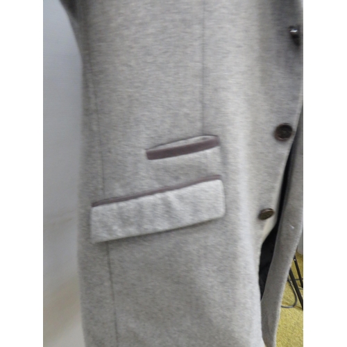 1739 - Gents long fitting 60% wool Jacket with flap pockets. Jacket size UK 44.  See photos.