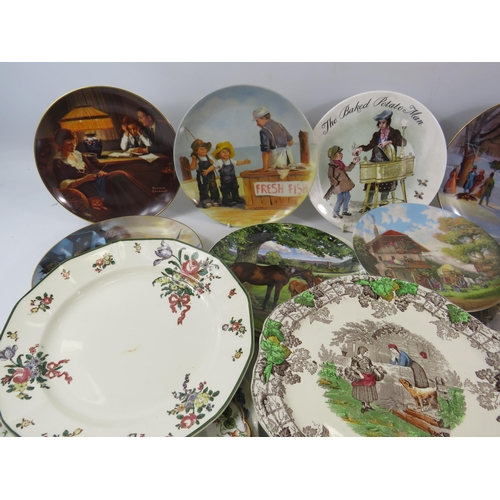 33 - Various collectable plates including some by Spode, Doulton, Wedgwood etc.