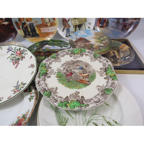 33 - Various collectable plates including some by Spode, Doulton, Wedgwood etc.