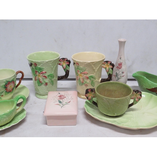 44 - Selection of various Carltonware ceramics.