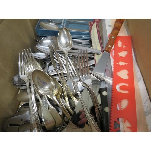 59 - Mixed lot of Royalty commemorative items and a large selection of various cutlery etc.