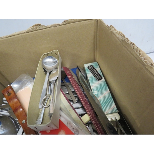 59 - Mixed lot of Royalty commemorative items and a large selection of various cutlery etc.