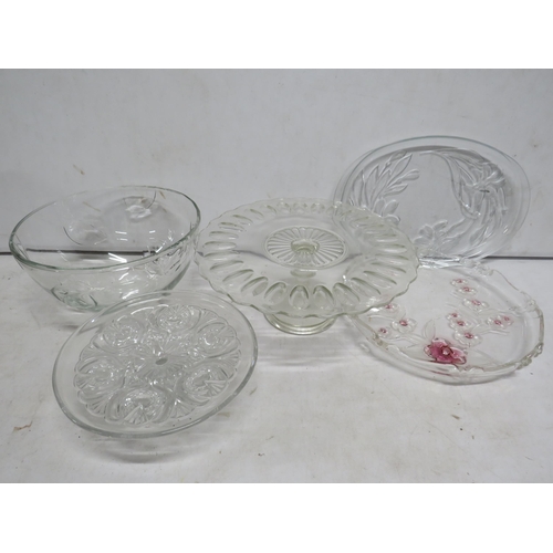 121 - Large glass cake plate 13