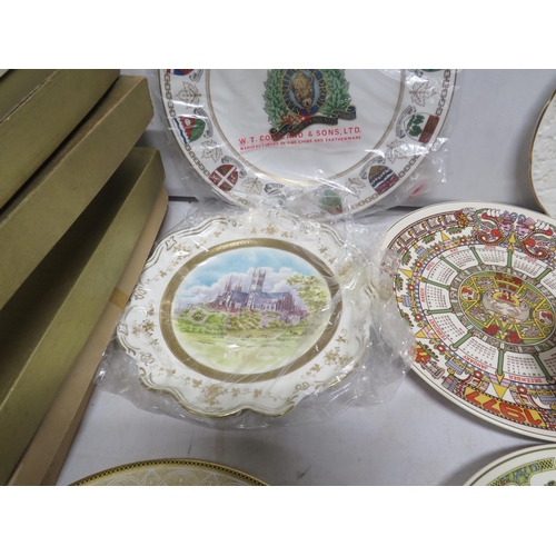 80 - Selection of collectable plates by Masons, Coalport and Wedgwood.