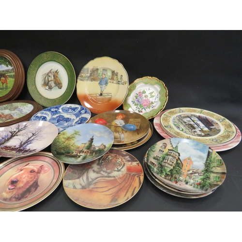 139 - 24 Various collectable plates including Royal Doulton, Wedgwood etc.