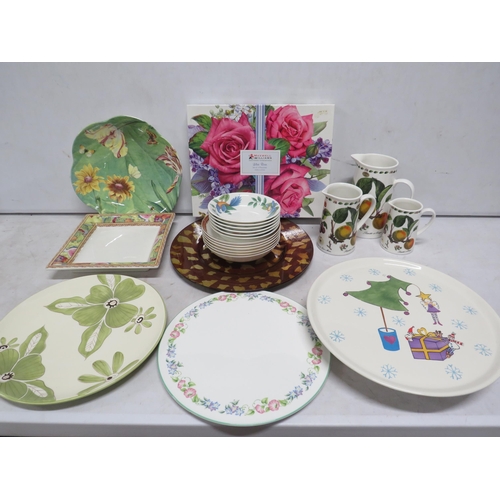 140 - Selection of modern ceramics and a set of 6 boxed place mats.