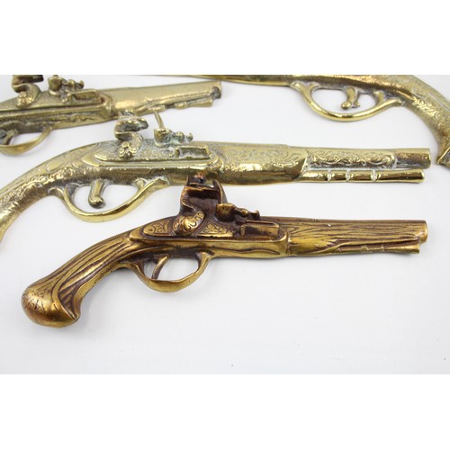 206 - Wall Hanging Brass Pistols of Various Styles / Sizes Vintage x 6 2431g     561514