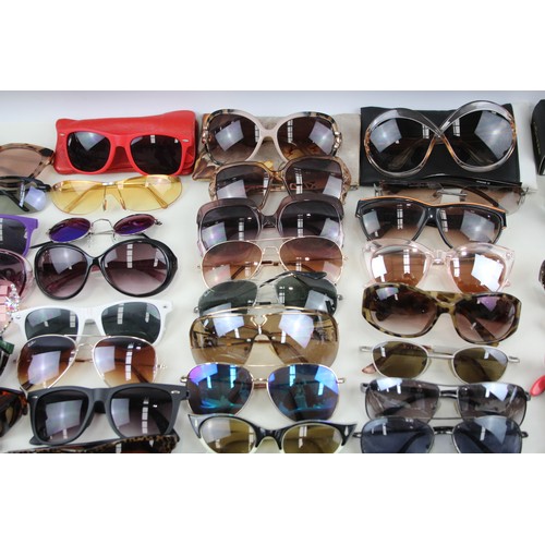 212 - Sunglasses Glasses Vintage Assorted Cases, Shaded, Unisex, Mens, Womens Job Lot     681618