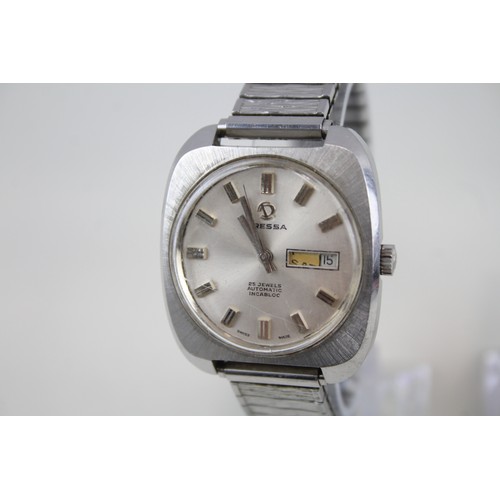 268 - Mens Vintage Wristwatch hand-Wind/Automatic Inc. Sekonda Alarm x 2      2166615