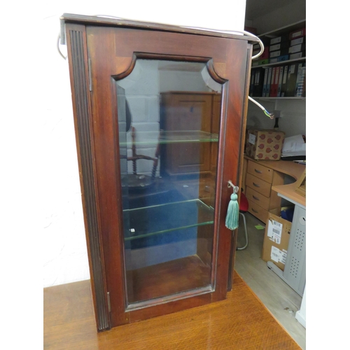 314 - Vintage Counter top display cabinet with glazed door and fixed glazed shelves. Locks with Key.  Modi... 