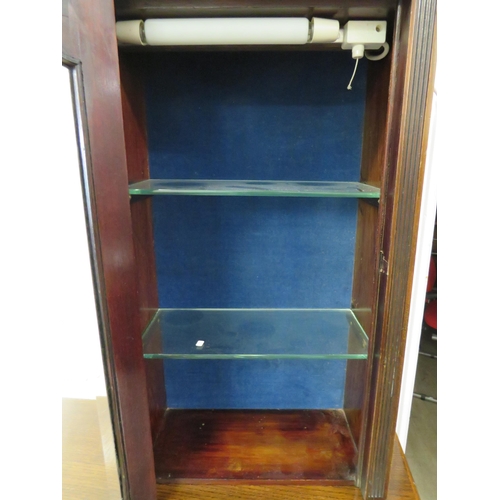 314 - Vintage Counter top display cabinet with glazed door and fixed glazed shelves. Locks with Key.  Modi... 