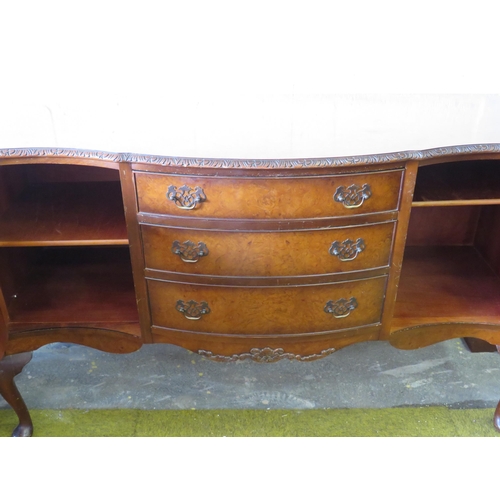 357 - Lovely Early 20th Century Serpentine fronted sideboard with central row of drawers with two cupboard... 