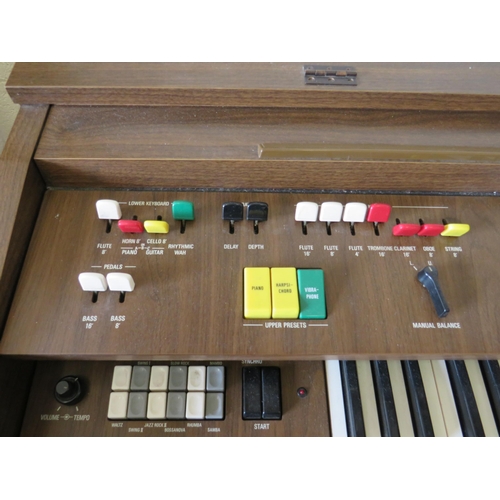 359 - Yamaha Home Double Keyboard organ in running order. See photos.