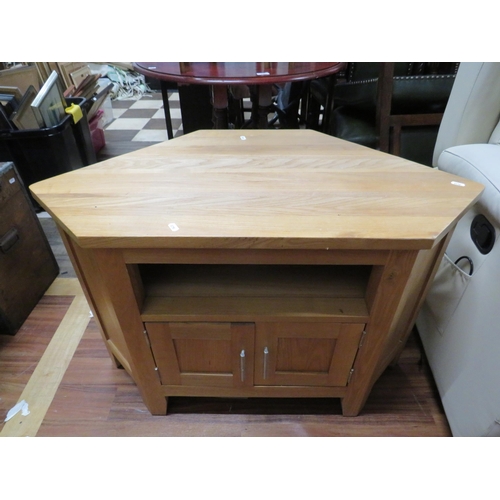 166 - Pine Tv display cabinet, 25