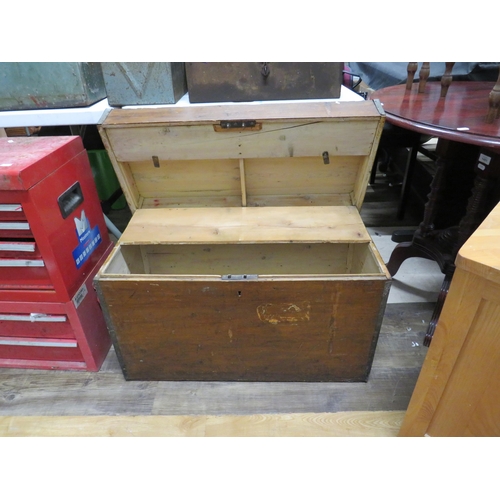 506 - Large wooden tool box, 30