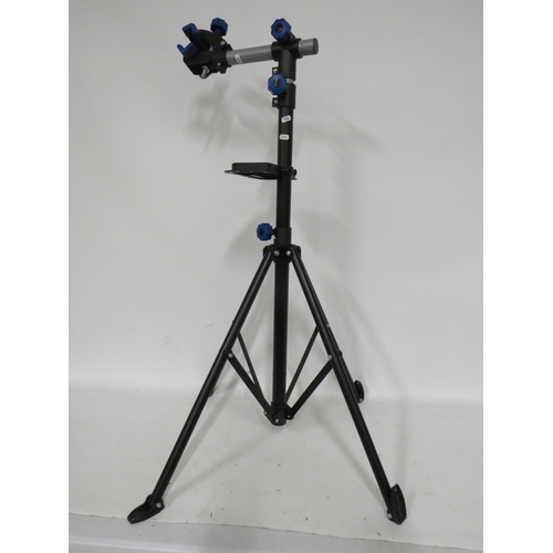 499 - Tripod Bicycle clamp.