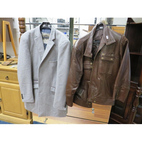 521 - Fox leather mens jacket size 44 plus a Canavi mens jacket.