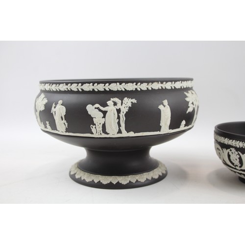 9 - Black Wedgwood Jasper Ware Pedestal & Bowl x 2      681358