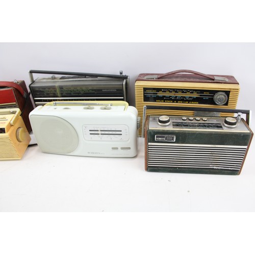 28 - Vintage Radios Bush  Roberts  Untested Spares / Repairs     561570