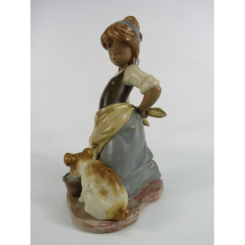 15 - Lladro Gres figurine 