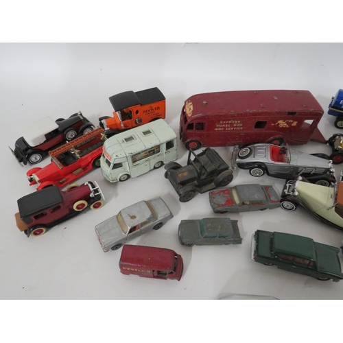 92 - Selection of Vintage and Modern playworn Die cast model cars plus bag of Plastic models. See photos.