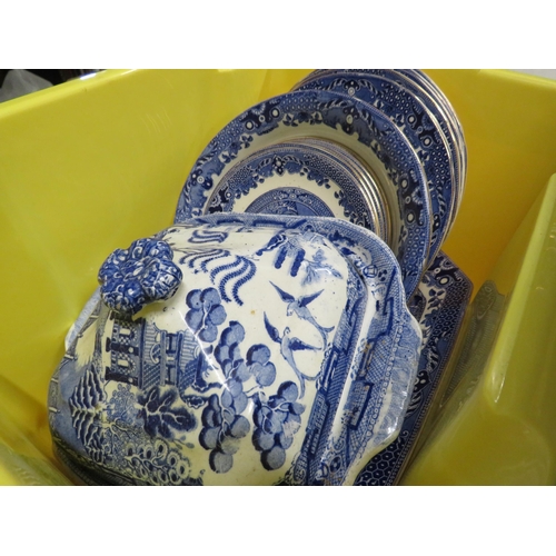 213 - 2 boxes of blue and white ceramics in the willow pattern, Ringtons etc.