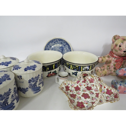 230 - Mixed lot to include Royal Doulton chamber pots, willow pattern storage jars, ceramic teddies etc.