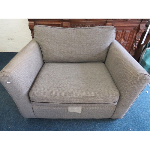 384 - Pull down, Single Bed/Chair. Very clean and tidy condition. Little to no use evident. See photos.