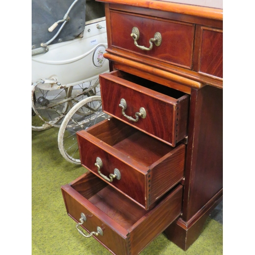 400 - Reproduction Knee Hole twin pedestal desk with three segment writing surface in Red tooled Leather. ... 