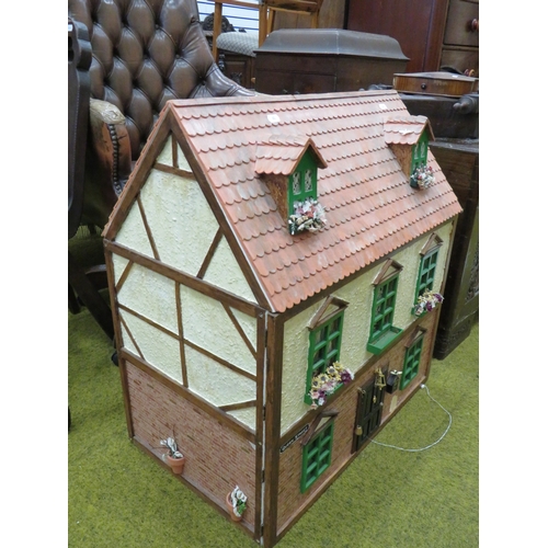 404 - Dolls house as Victorian Cottage, Lifting roof and hinged fa�ade. Well made with Pantile style roof ... 