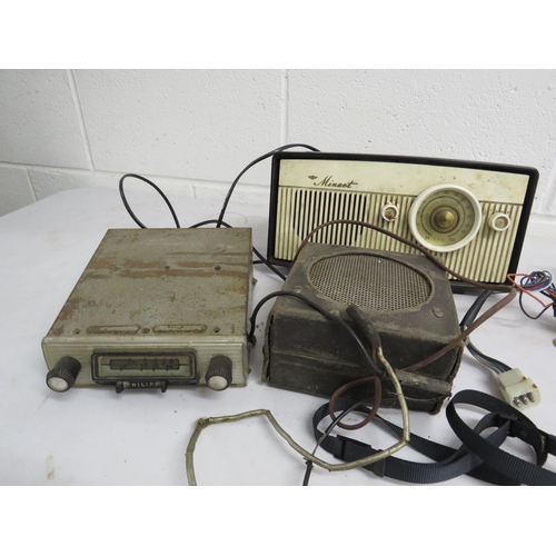 316 - Mixed lot to include vintage car radios etc.