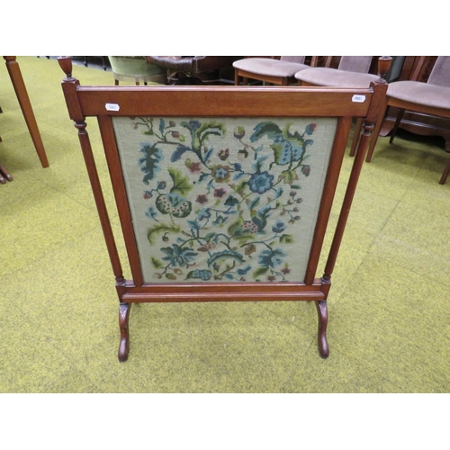 435 - Well made Oak Firescreen with tapestry under glass decoration. H:31 x 24 inches.