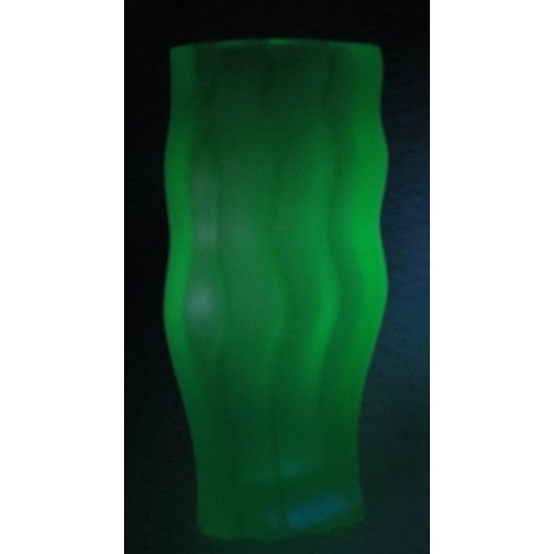 183 - Desna Uranium art deco blue stylefrosted glass 