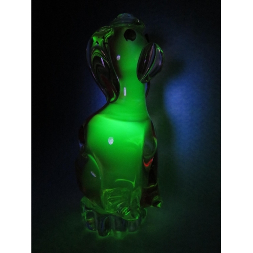 200 - Murano Uranium glass dog paperweight, 6 3/4