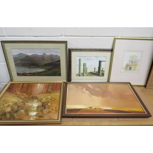 475 - Selection of Framed oils and watercolours. See photos.