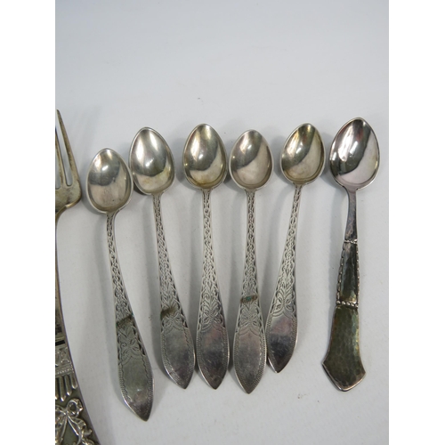 272 - 145.7 grams of various 925 and 830 silver items, spoons , forks, plaques etc.