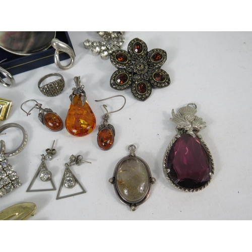 299 - Mixed Costume Jewellery and Sterling silver lot, Earrings, rings, pendants etc.