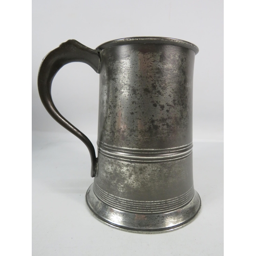 401 - 19th Century Tapering Quart English Pewter Tankard Banded with incised rings , stamped VR100 VR/WN. ... 