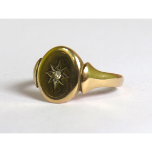 312 - Antique, 9ct Yellow Gold Signet ring set with a single Melee Diamond. Finger size 'P-5'  3.1g  Hallm... 