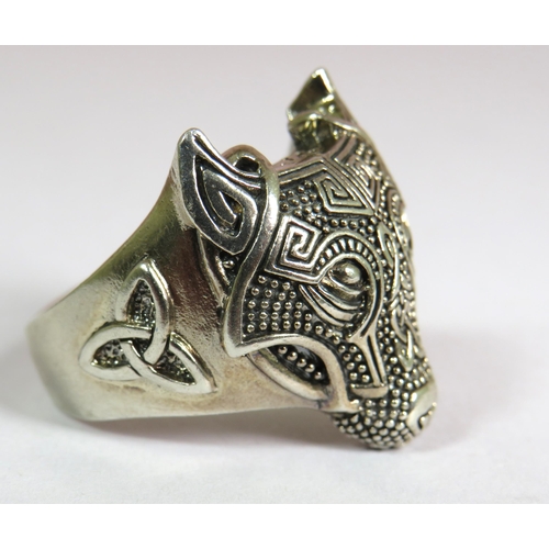 315 - 925 Sterling Silver Wolf's Head ring set with a Celtic or Nordic Design. Finger size 'Y-5'  9.1g