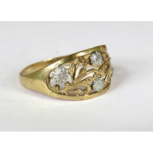 354 - 9ct Yellow Gold Ring with pierced decoration in a leaf and floral pattern. Finger size 'S'   2.7g